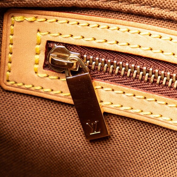 LOUIS VUITTON Brown Monogram Leather Shoulder Bag - Picture 6 of 9